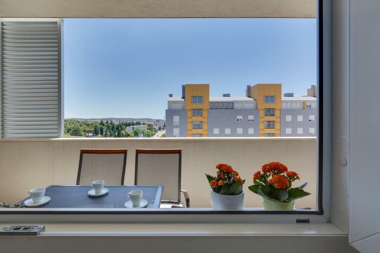 Apartment Pavic - Private Parking Zadar Exterior photo